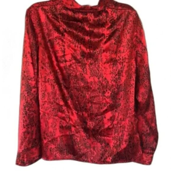 Deleicates satin-like animal‎ print long sleeve button up women size M - Picture 2 of 12